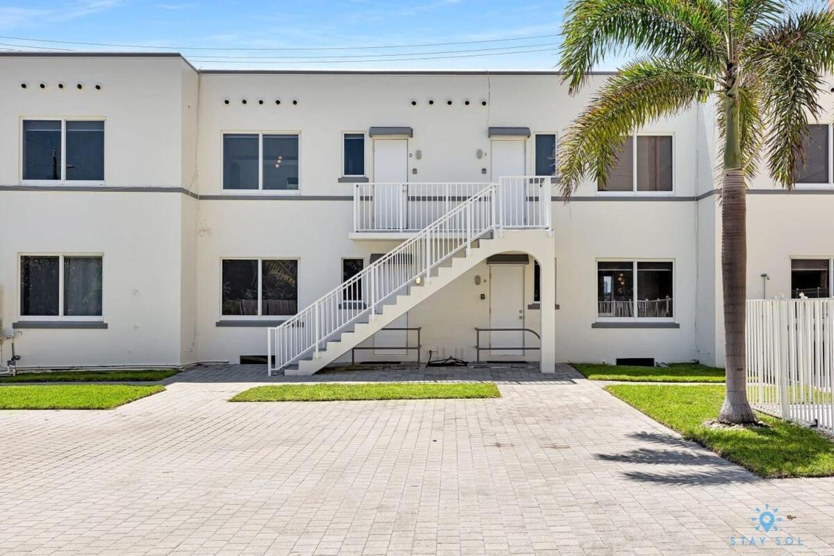 Free Parking, Bay View, Pool, Step To Beach Голлівуд Екстер'єр фото